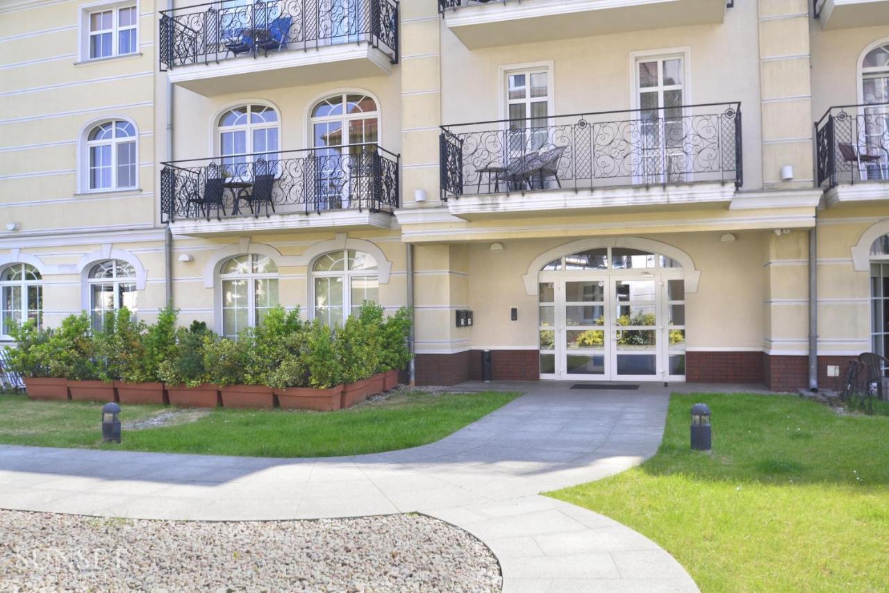 Promenada - Plaza 100M Apartment Swinoujscie Luaran gambar